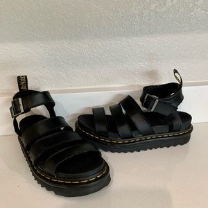 DR MARTEN Blaire sandals size 8